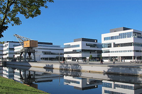 Hauptgebäude