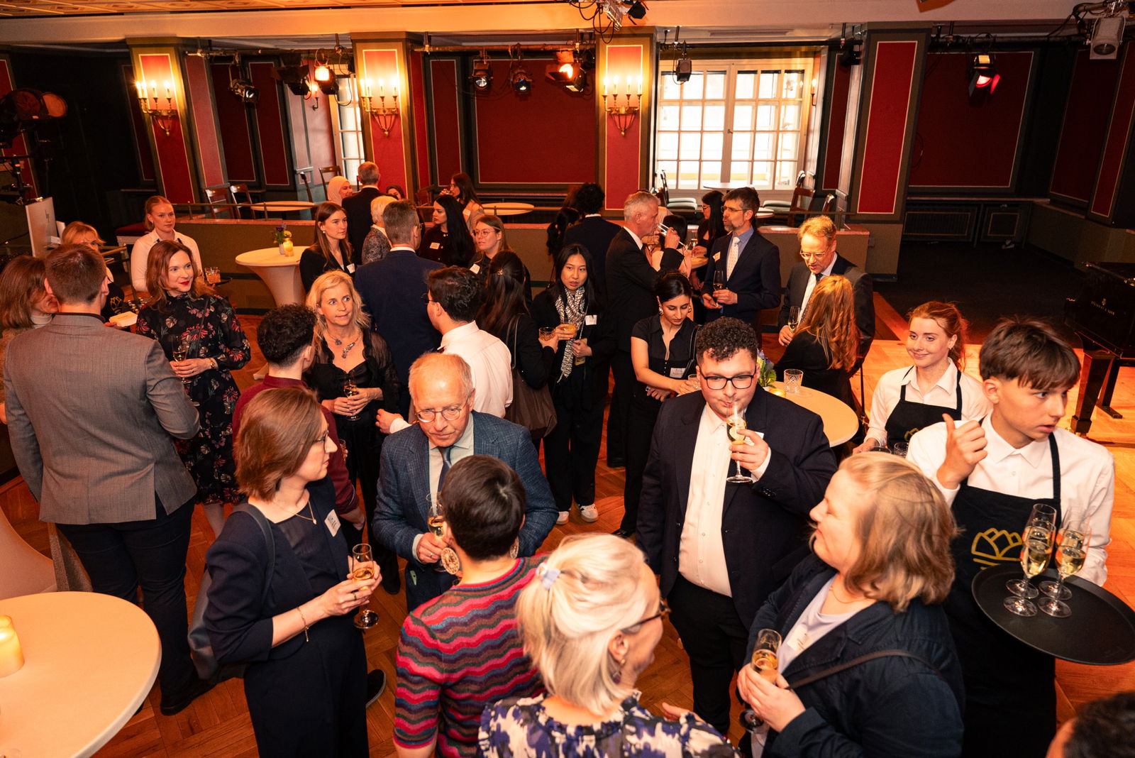 Personen beim Empfang bei der Gala der Deutschen Wissenschaft 2026