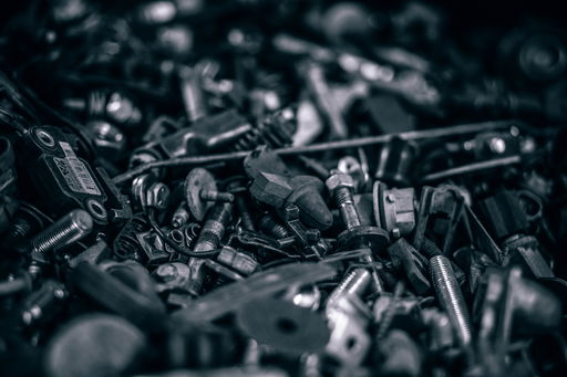 schrauben-symbolbild-arbeiten-im-maschinenbau.jpg Schrauben Symbolbild Arbeiten im Maschinenbau