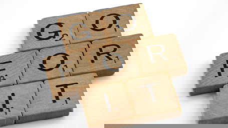 Symbolbild-Bewerbung-HAW-Professur-brett-jordan-MHS7g_q-6mE-unsplash.jpg